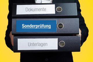 © MQ-Illustrations - stock.adobe.com Foto: Ordner für Dokument, Sonderprüfung und Unterlagen